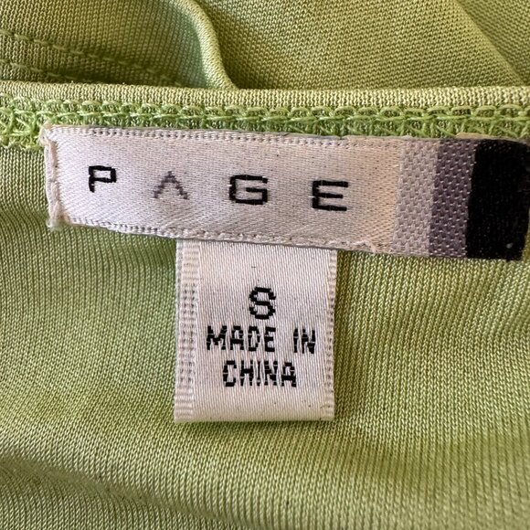 Page 100% silk green top; Size Small - Picture 8 of 10